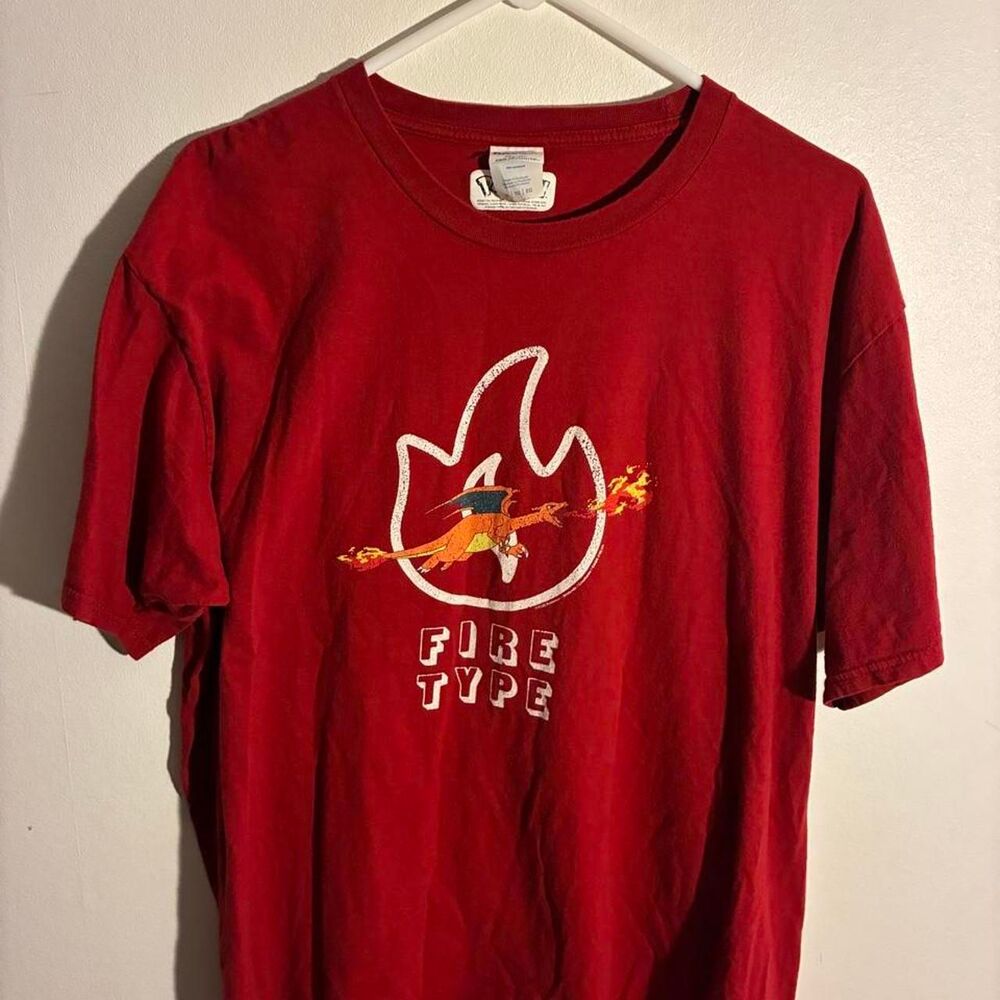 Nintendo Men's Red T-shirt